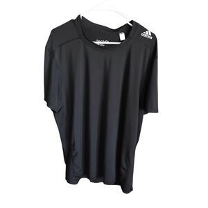 Adidas techfit black fitted shirt men’s SZ XL climalite short sleeve